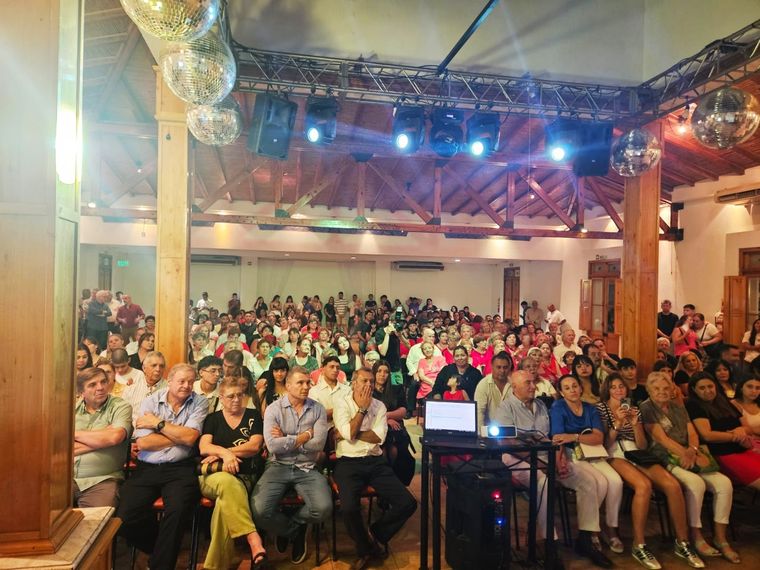 El acto del partido a fin de año Foto: GentilEza PDP