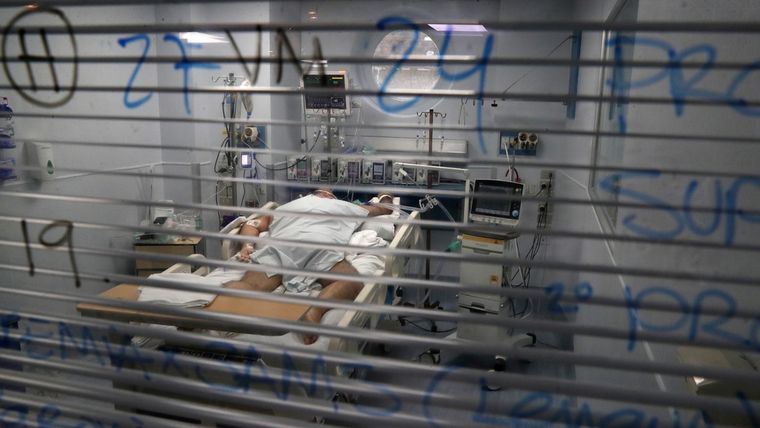 Un paciente con covid-19 en un hospital de Santiago, Chile. 18 de junio de 2020. Foto: RT