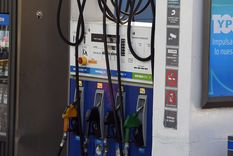 YPF anunció un aumento de 4,5% a partir de las 0 del sábado Foto: ALF PONCE MERCADO / MDZ