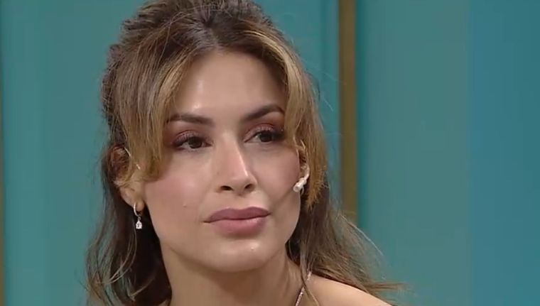 La pareja del conductor fue víctima de la pregunta al hueso de la diva de El Trece. Foto: Captura de pantalla/ eltrece