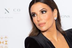 Eva Longoria propone un clásico producto para cuidar tu piel Foto: Elle