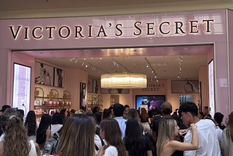 victorias secret abrio en argentina y revoluciono un reconocido shopping