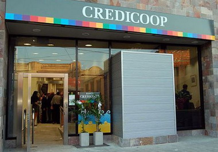 En Junín no están conformes con los servicios que presta esta entidad bancaria.