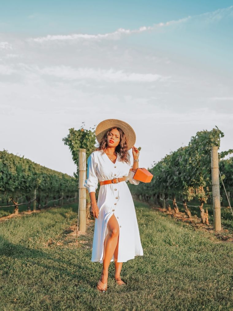 ¡Te damos tres ideas para que te inspires si tienes que ir a una bodega! Foto: RsLanText