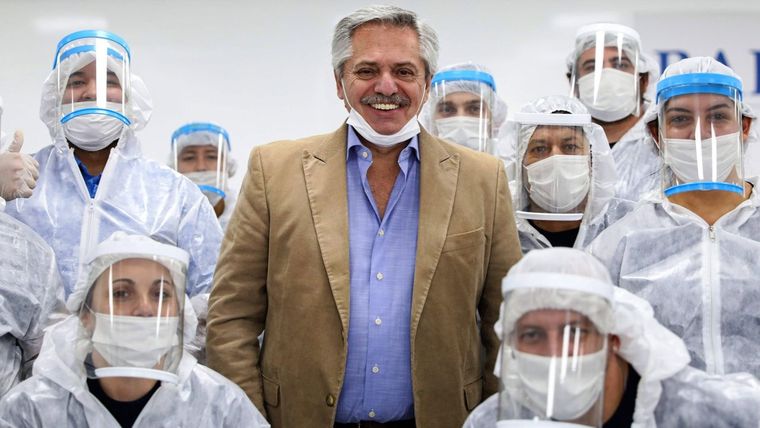 Alberto Fernández anunciará el inicio de la producción de las Sputnik en Argentina Foto: AFP