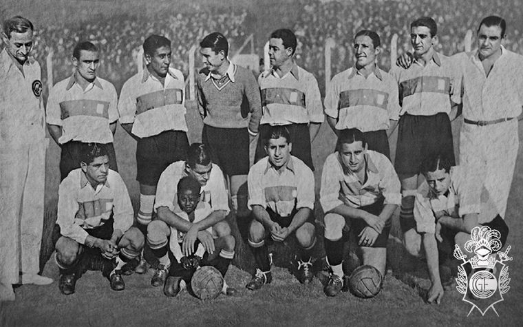 El conjunto de Gimnasia y Esgrima La Plata denominado el Expreso. El conjunto de Gimnasia y Esgrima La Plata denominado el Expreso.