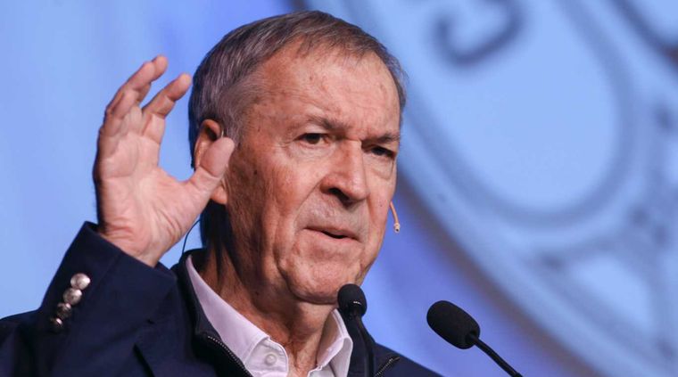 Desde el interior del país, Juan Schiaretti busca proyectar el “Modelo Córdoba” a toda la Argentina con el espacio Hacemos por nuestro país Foto: NA