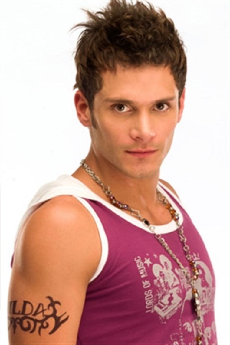 Sin senos no hay paraíso