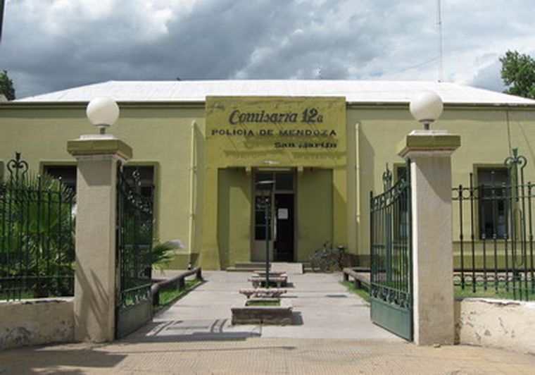 Las investigaciones están a cargo de personal de la Comisaría 12. Foto: Eliana Drajer