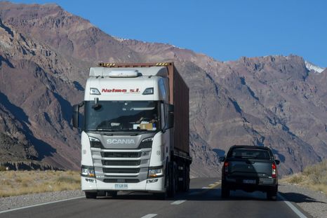 Sube el combustible y sube el precio del transporte de carga Sube el combustible y sube el precio del transporte de carga