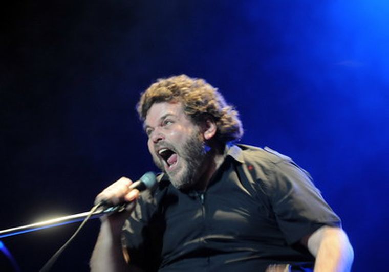 Alfredo Casero canta y actúa con pasión. Foto: Ivana Gonzalez / MDZ