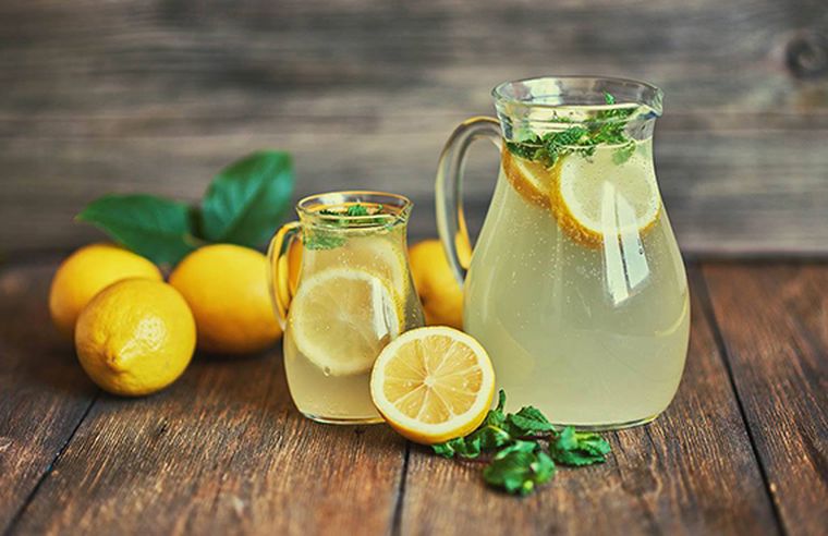 La receta para preparar la limonada más rica y refrescante. La receta para preparar la limonada más rica y refrescante.