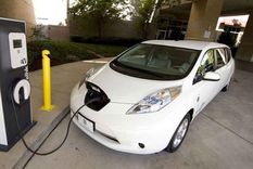 importacion de autos electricos: extienden los beneficios arancelaros
