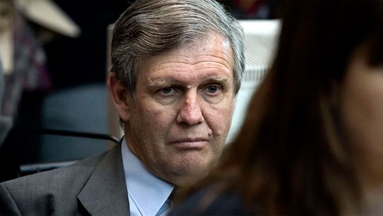 Condenado El represor Alfredo Astiz fue uno de los que pidió cumplir la pena en su casa.