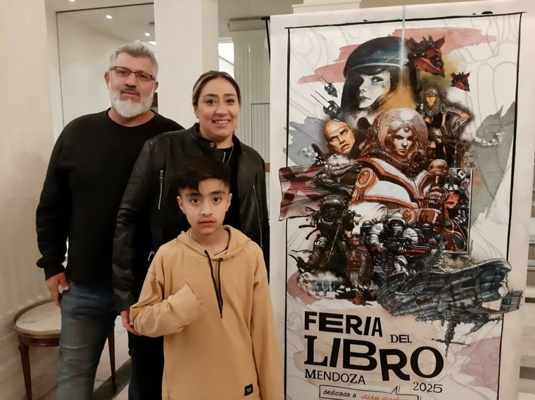 Raúl Angileri, Gisela Espejo y Tiziano Angileri. Raúl Angileri, Gisela Espejo y Tiziano Angileri.