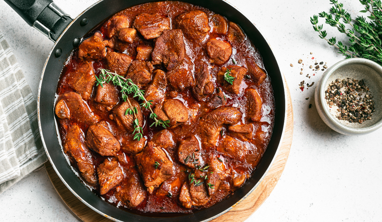 La receta de carrilleras mejora su sabor si se deja reposar de un día para otro. La receta de carrilleras mejora su sabor si se deja reposar de un día para otro.