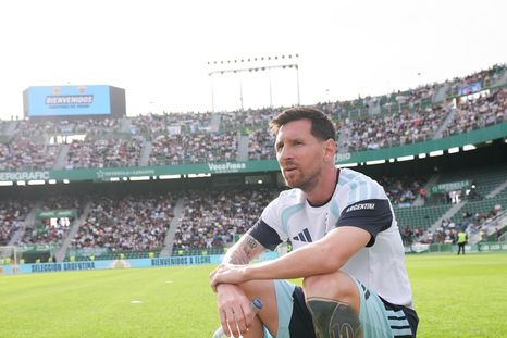 El sentido mensaje de Lionel Messi al público que fue a ver a la Selección argentina en Elche: Todavía me emociona. Foto: EFE El sentido mensaje de Lionel Messi al público que fue a ver a la Selección argentina en Elche: Todavía me emociona. Foto: EFE