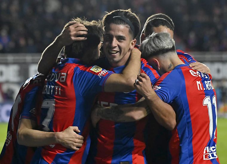 San Lorenzo venció a Vélez en el Nuevo Gasómetro.