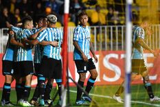 El elenco de Avellaneda sumó su tercer triunfo al hilo. Foto: Fotobaires El elenco de Avellaneda sumó su tercer triunfo al hilo. Foto: Fotobaires