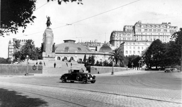 Alvear ecuestre en un registro de 1930 Foto: Archivo MDZ