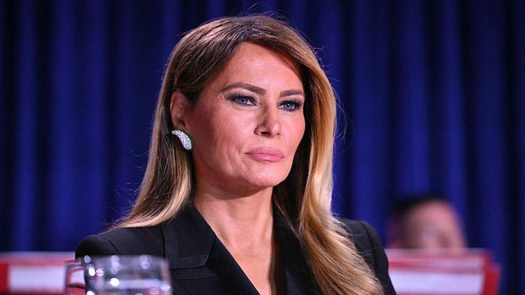 El presidente Donald Trump pidió el despido de Jimmy Kimmel por la broma hacia su esposa, Melania Trump.