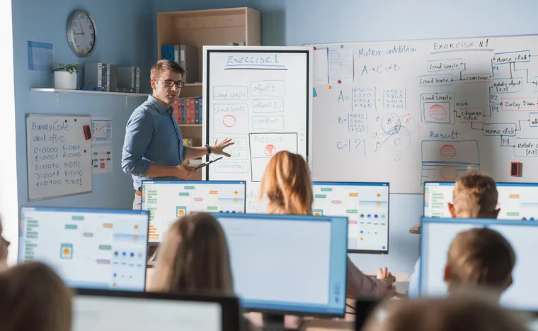 En el plano internacional, la idea central es que la Inteligencia Artificial educativa funciona mejor cuando se acota a problemas concretos. En el plano internacional, la idea central es que la Inteligencia Artificial educativa funciona mejor cuando se acota a problemas concretos.