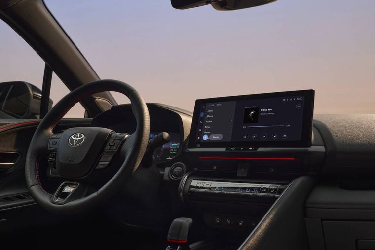 Toyota C-HR 2024 (versión GR Sport)