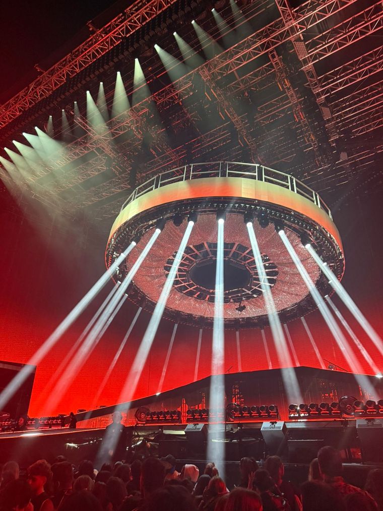 El impresionante escenario de Futttura, el show de Tini Stoessel. El impresionante escenario de Futttura, el show de Tini Stoessel.