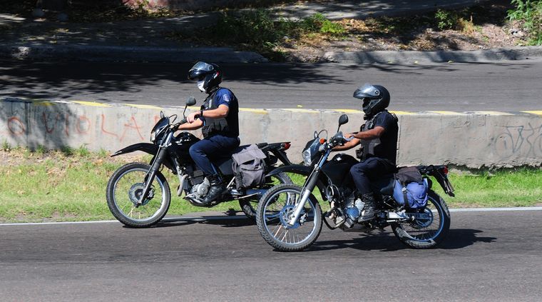 Flojos de papeles Los policías habían hecho un allanamiento sin contar con la autorización. Se investigan los motivos. Foto: ALF PONCE / MDZ
