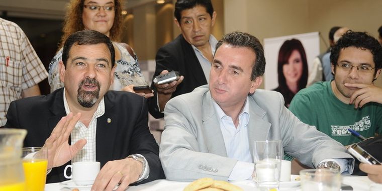 Pérez y Ciurca, codo a codo en el desayuno con la prensa. Foto: Pachy Reynoso/MDZ