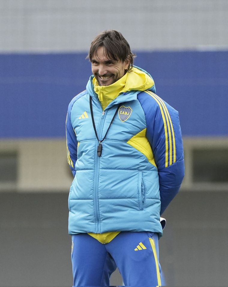 El DT sigue sumando caras nuevas. Foto: @BocaJrsOficial