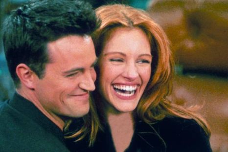 Matthew Perry y Julia Roberts, un amor intenso pero fugaz.