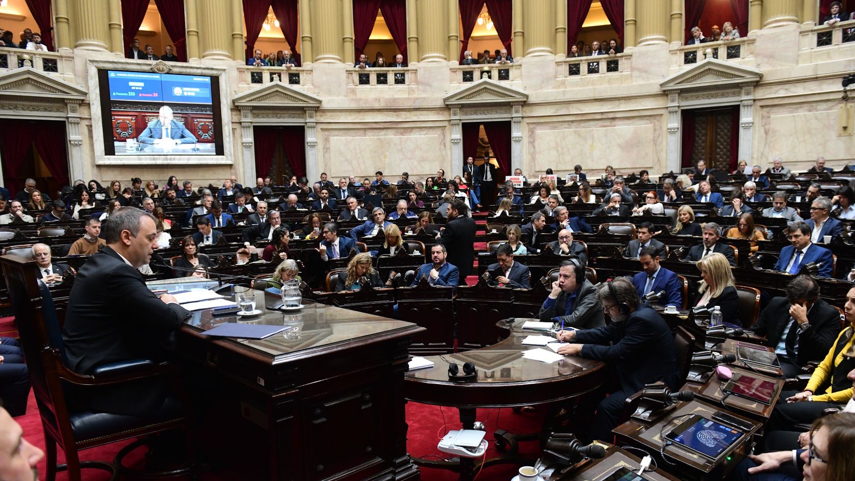 Manuel Adorni en el Congreso