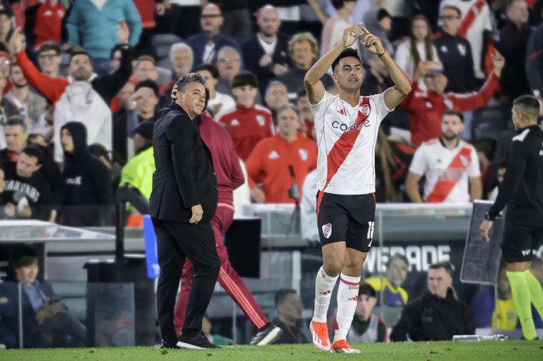 El Pity Martínez se resintió de un desgarro y volverá a ser baja en River. El Pity Martínez se resintió de un desgarro y volverá a ser baja en River.