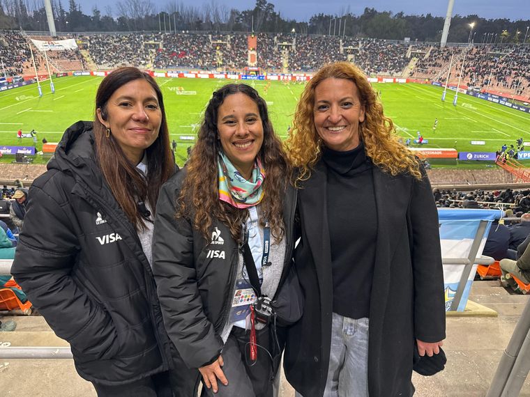 Gabriela Mussuto se encontró con amigas.