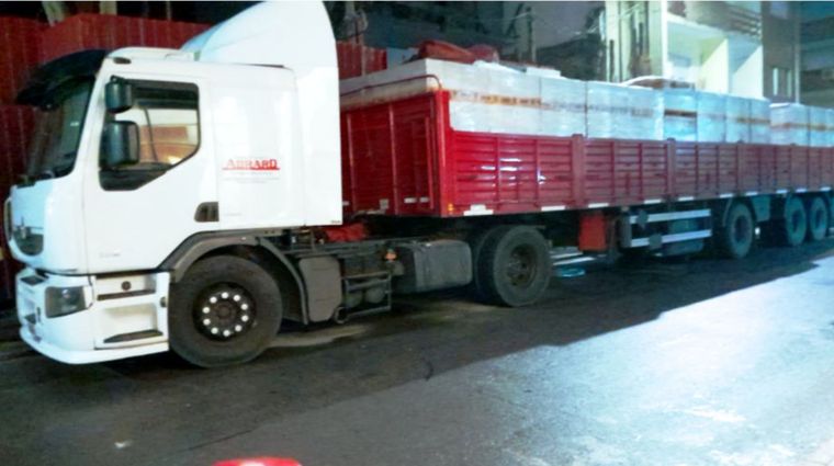 Un camión de la empresa de la que forma parte el camionero robado en Las Heras.