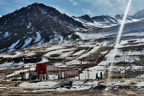 penitentes sin manto blanco: la nieve escasea en el inicio de vacaciones penitentes sin manto blanco: la nieve escasea en el inicio de vacaciones