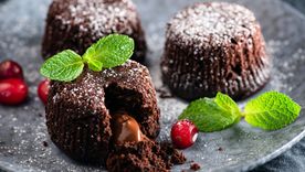 El postre más tentador: receta de volcán de chocolate para impresionar. El postre más tentador: receta de volcán de chocolate para impresionar.