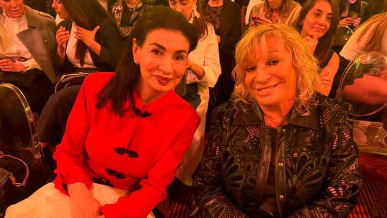 Adriana de Llaver y Cuqui Martínez.