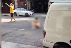 La mujer se tiró semidesnuda de un primer piso. Foto: Agencia Noticias Argentinas