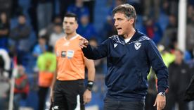 Guillermo Barros Schelotto se indignó ante la pregunta de un periodista tras la eliminación de Vélez. Guillermo Barros Schelotto se indignó ante la pregunta de un periodista tras la eliminación de Vélez.