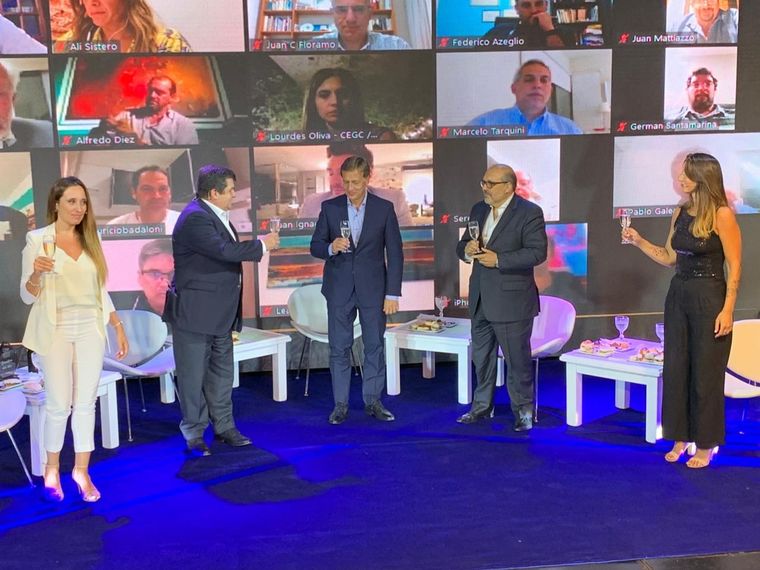 Una imagen de la última cena anual de AEM, que fue virtual debido a la pandemia.