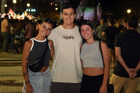 Una imagen del año pasado: los mendocinos de todas las edades disfrutan tres días de gastronomía y cultura italiana. Foto: Santiago Tagua/MDZ