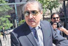 la mujer y el hijo de carlos kirchner quedaron procesados como participes de enriquecimiento ilicito del exfuncionario