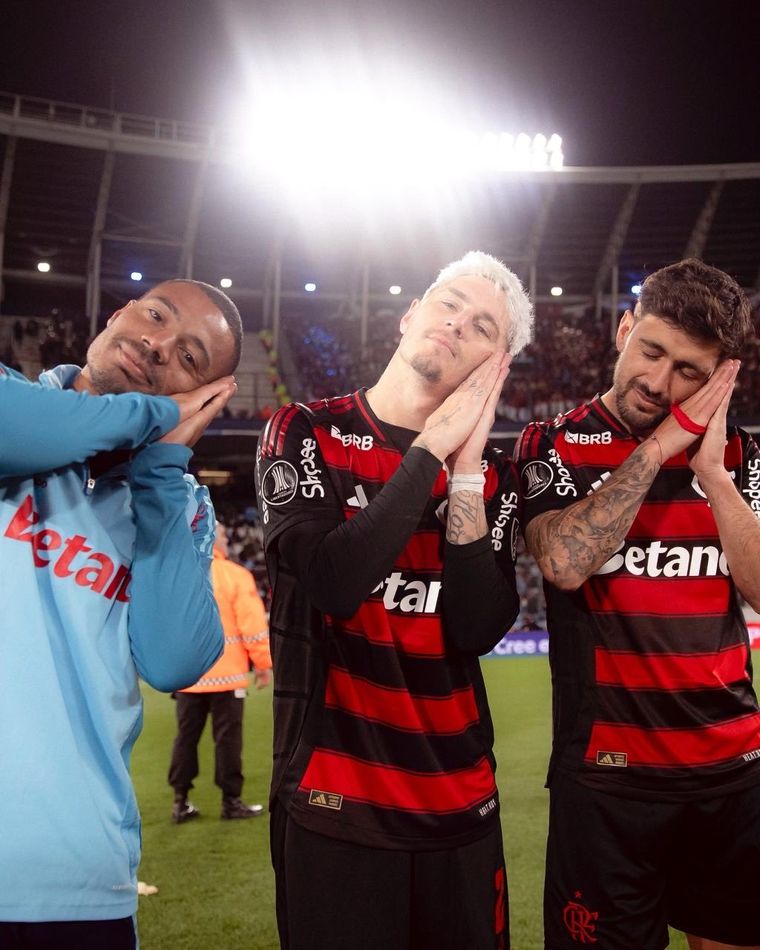 La burla de los uruguayos del Flamengo a Gastón Martirena tras eliminar a Racing y clasificarse a la final. Foto: @Flamengo