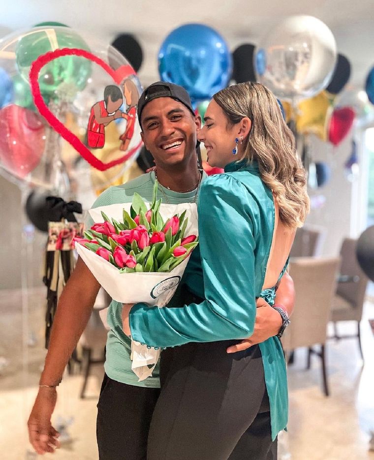 La pareja vive su mejor momento Foto: Instagram