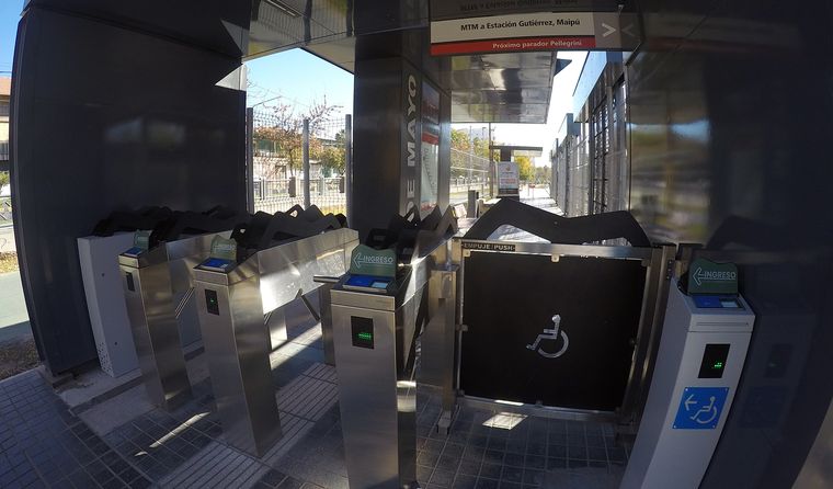 Mendoza avanza con nuevas etapas del Metrotranvía mientras también modernizan paradores y sistemas de preembarque. Mendoza avanza con nuevas etapas del Metrotranvía mientras también modernizan paradores y sistemas de preembarque.