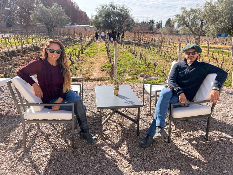 Vanesa junto a su esposo Julio. Vanesa junto a su esposo Julio.