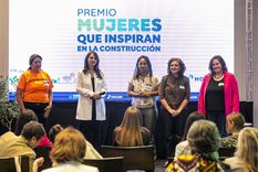 Las mujeres cada vez tienen mayor visibilidad en la industria de la construcción, aunque todavía son solo el 1% de la industria. Foto: Holcim Argentina