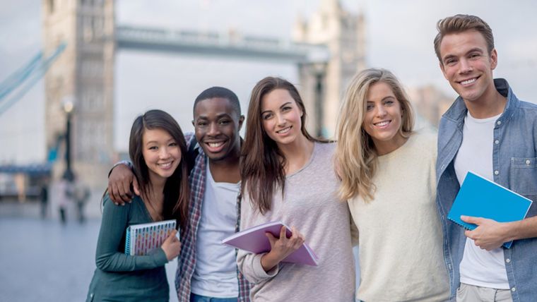 Un tesoro de recuerdos inolvidables. Un tesoro de recuerdos inolvidables.